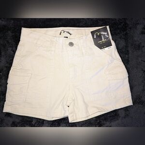 Art Class Khaki Cargo Shorts - Womens Size Medium (8) - NWT